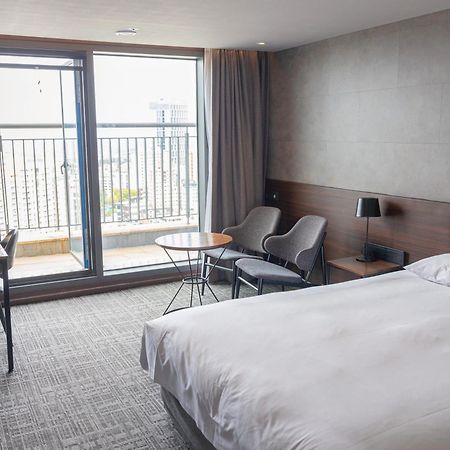 Hotel With City Jeju Exteriör bild
