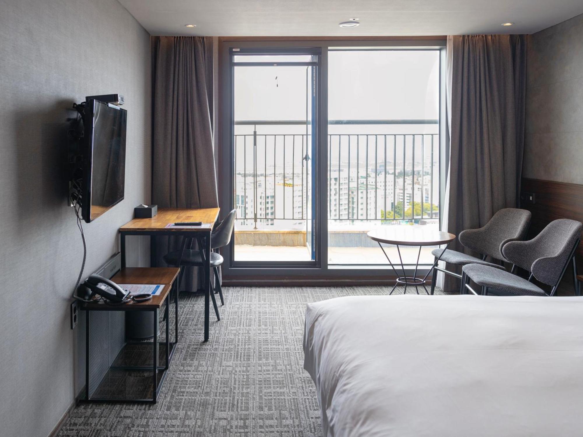 Hotel With City Jeju Exteriör bild